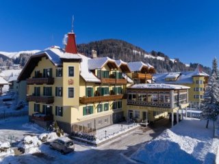 Hotel Cristallo - Dobbiaco Hotel Cristallo - Dobbiaco