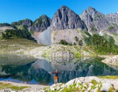 USA mezi vulkány Kaskádového pohoří - Mt. Rainier a Mt. Baker