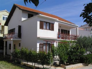 Apartmánový dům Zdravko - Dalmácie - Chorvatsko, Vodice - Pobytové zájezdy