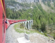 Švýcarské železnice a Rhétská dráha UNESCO
