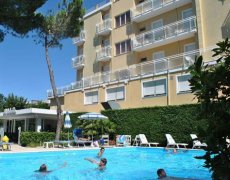Hotel Bahama s bazénem Rimini San Giuliano