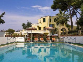Hotel Hibiscus s bazénem - Ischia - Itálie, Forio - Pobytové zájezdy