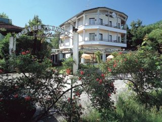 Hotel Lido La Perla Nera - Piemonte - Itálie, Lago Maggiore - Pobytové zájezdy