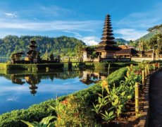 Za koupáním a poznáváním Bali