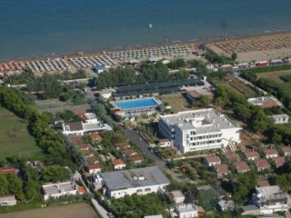 Hotel Pellegrino Palace s bazénem - Apulie - Itálie, Vieste - Pobytové zájezdy
