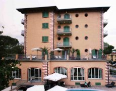 Hotel La Pigna  - Marina Di Pietrasanta