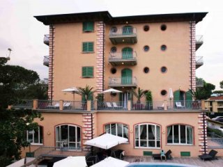 Hotel La Pigna - Marina Di Pietrasanta Hotel La Pigna - Marina Di Pietrasanta