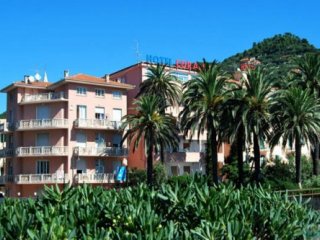 Hotel Corallo - Ligurie Riviera Ponente - Itálie, Finale Ligure - Pobytové zájezdy
