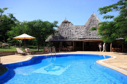 Hotel Bluebay Beach Resort