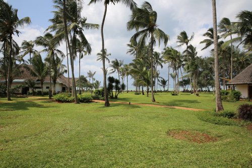 Hotel Bluebay Beach Resort