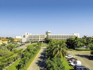 COMODORO 4 / BRISAS DEL CARIBE 4