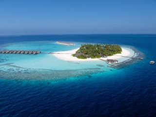 ANGAGA ISLAND RESORT AND SPA 4
