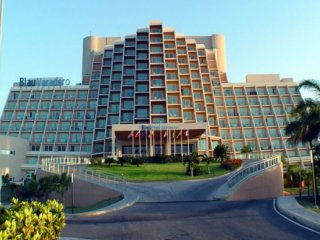 BLAU VARADERO 4  