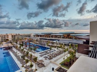 ROYALTON RIVIERA CANCUN 5