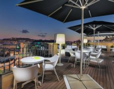 Hotel H10 Universitat