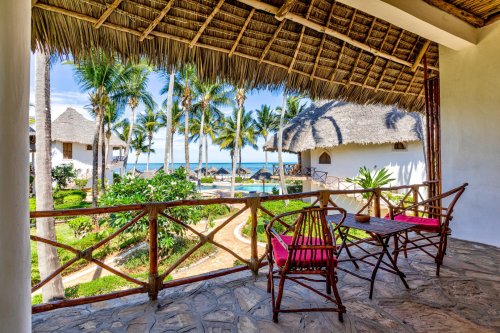 Hotel Waridi Beach Resort and SPA