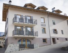 Aparthotel Dolomites S - Commezzadura
