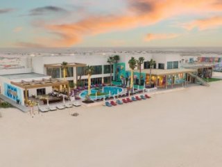 Hotel Fuwairit Kite Beach, Tapestry Collection by Hilton