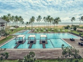 Hotel Suriya Resort
