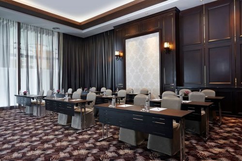 VE Hotel & Residence