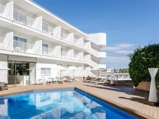 Hotel Tora