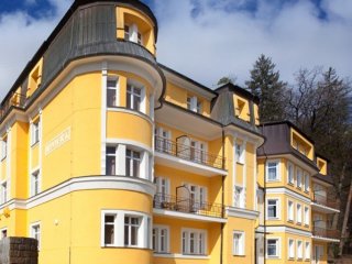 RIVIERA - Luhačovice