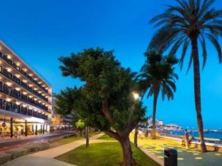 H10 Porto Poniente Hotel