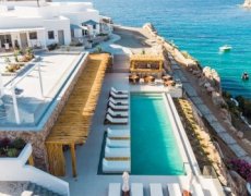 Super Paradise Suites