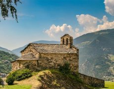 Katarské hrady, Andorra a francouzské Pyreneje