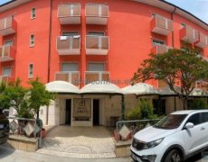 Hotel Aron