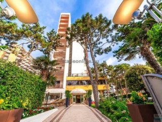 Hotel American