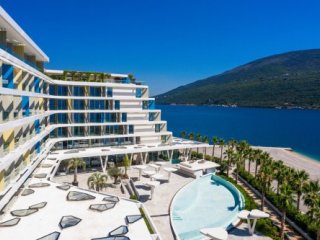 Carine Kumbor Beach Hotel