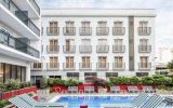 Aqua Hotel Bertran Park