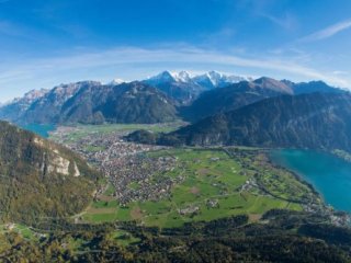 Vlakem a lodí od Jungfrau až pod Mont Blanc