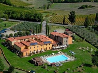 Hotel Casolare le Terre Rosse
