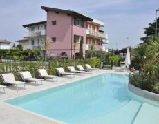 Acqua Resorts
