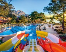 Hotel Crystal Aura Beach Resort & Spa