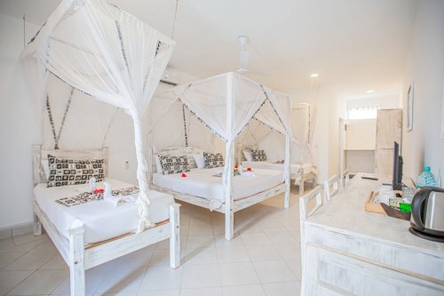 Hotel AHG Lion Beach Resort