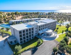 Hotel Blue Sea Holiday Village, část pro dospělé