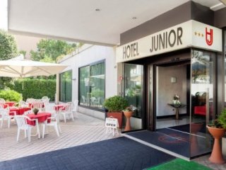 Hotel JUNIOR