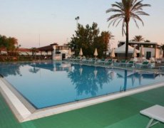 Villaggio Le Palme s bazénem