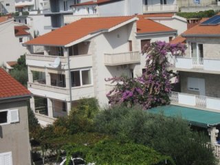 Vila Mirna