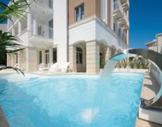 Residence Alba Palace