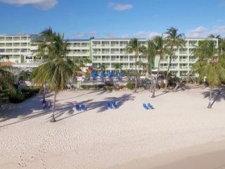Coconut Court Beach Hotel