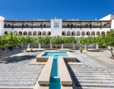 Pine Cliffs Resort, the Luxury Collection