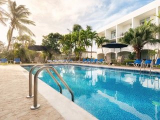 Time Out Hotel