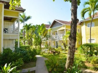 Merril's Beach Resort II