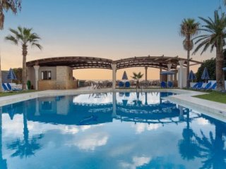 Hotel Eva Bay
