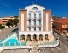 Alba Palace