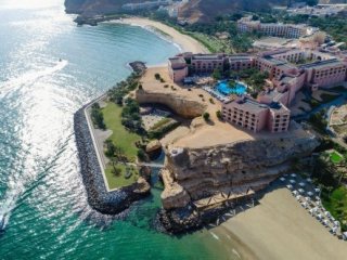 Hotel Shangri-La Al Husn